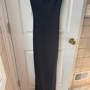 Elegant Black Shimmering Gown